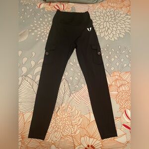 FIRM ABS, SCRUNCH BUTT, HIGH WAISTED CARGO LEGGINGS